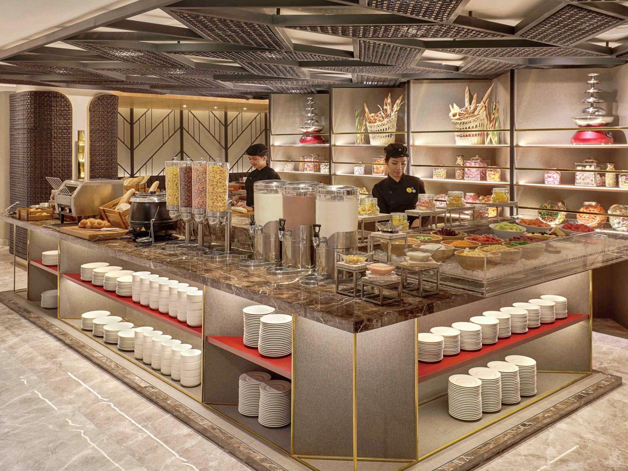 Novotel Cikini Hotel 4*
